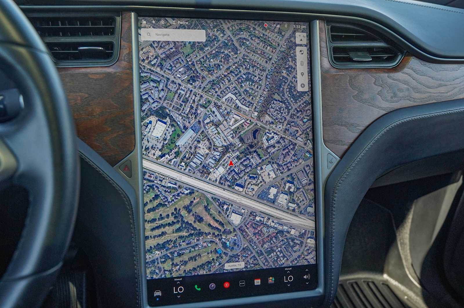 Thumbnail: 2018 Tesla Model X - 16
