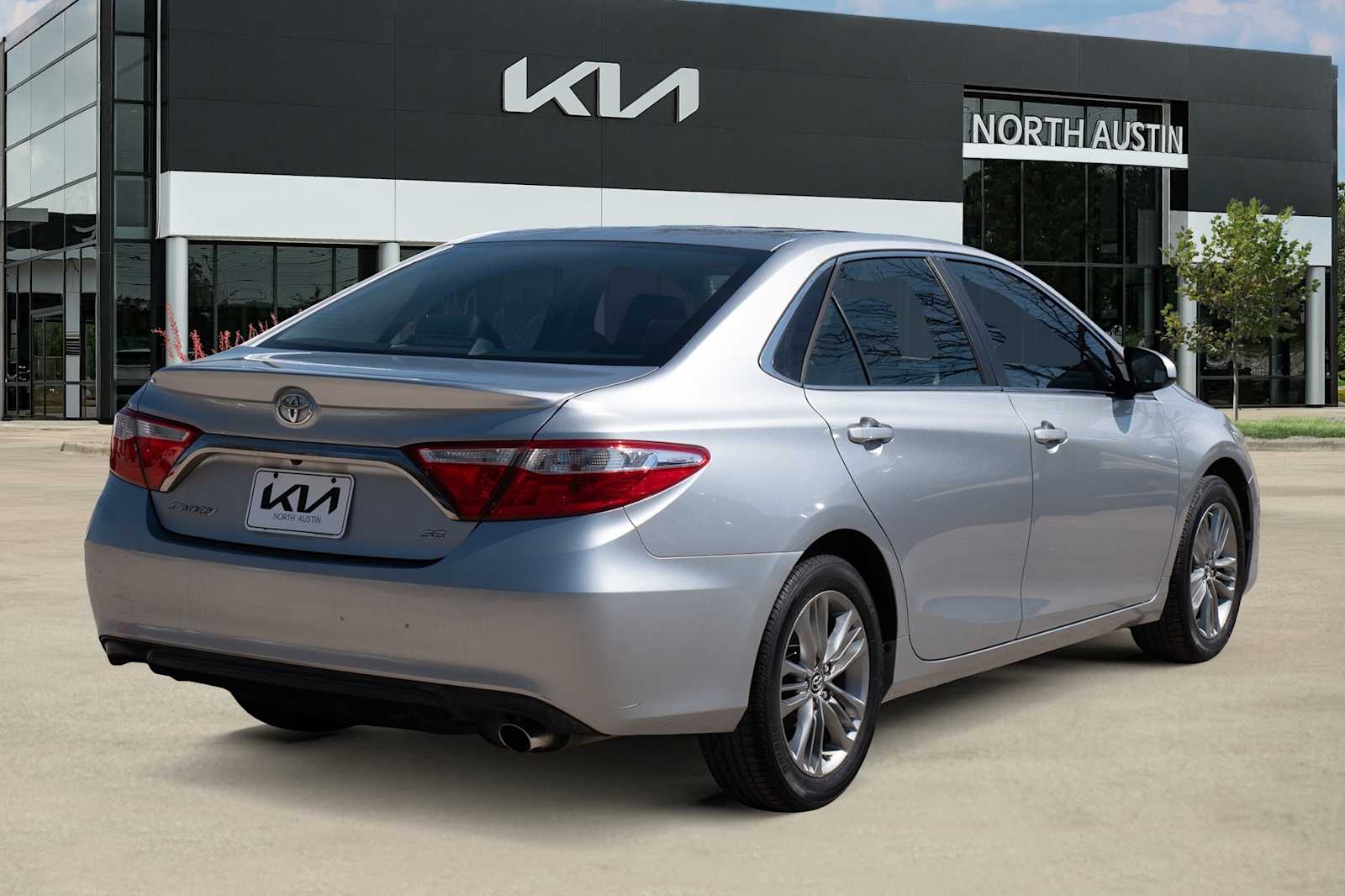 Thumbnail: 2015 Toyota Camry - 6