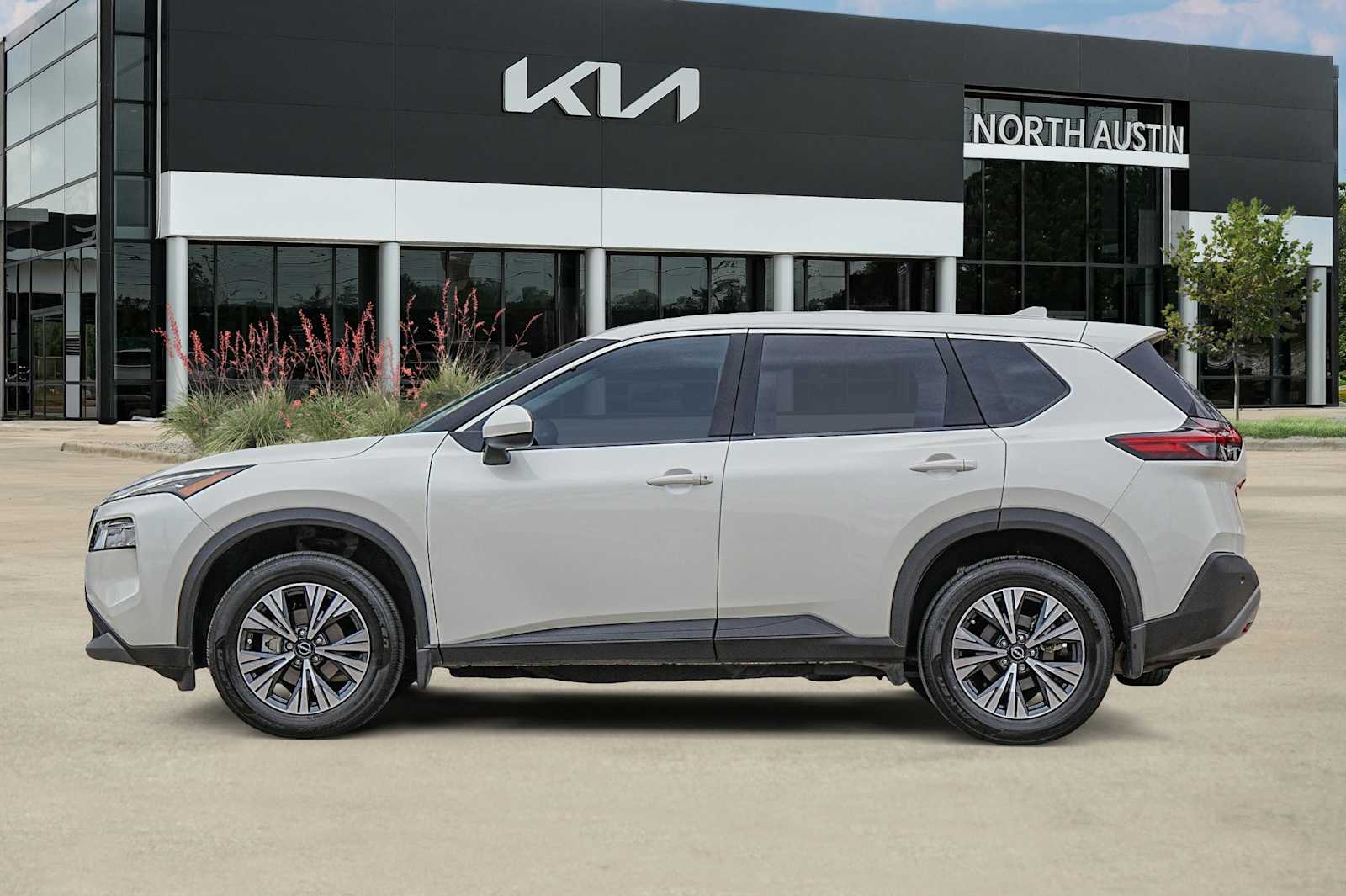 Thumbnail: 2023 Nissan Rogue - 4
