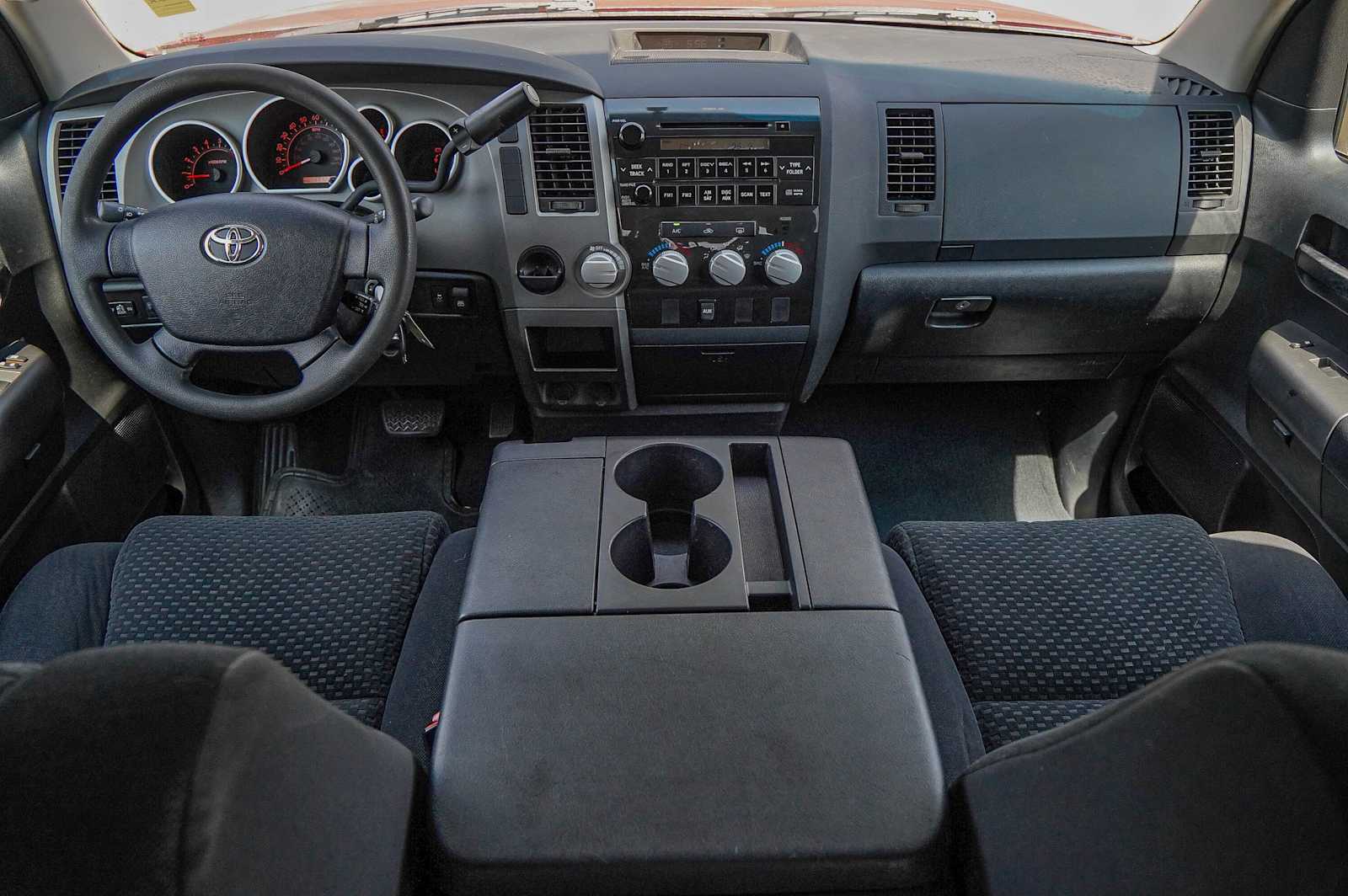Thumbnail: 2011 Toyota Tundra - 21