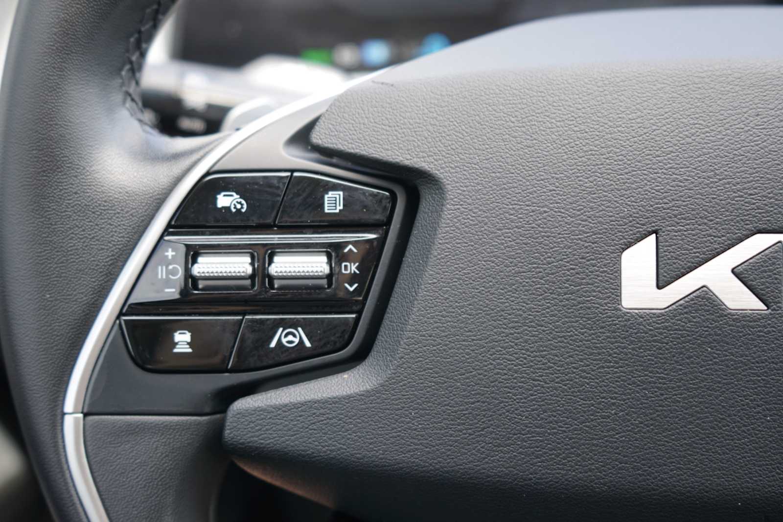 Thumbnail: 2024 Kia EV6 - 15
