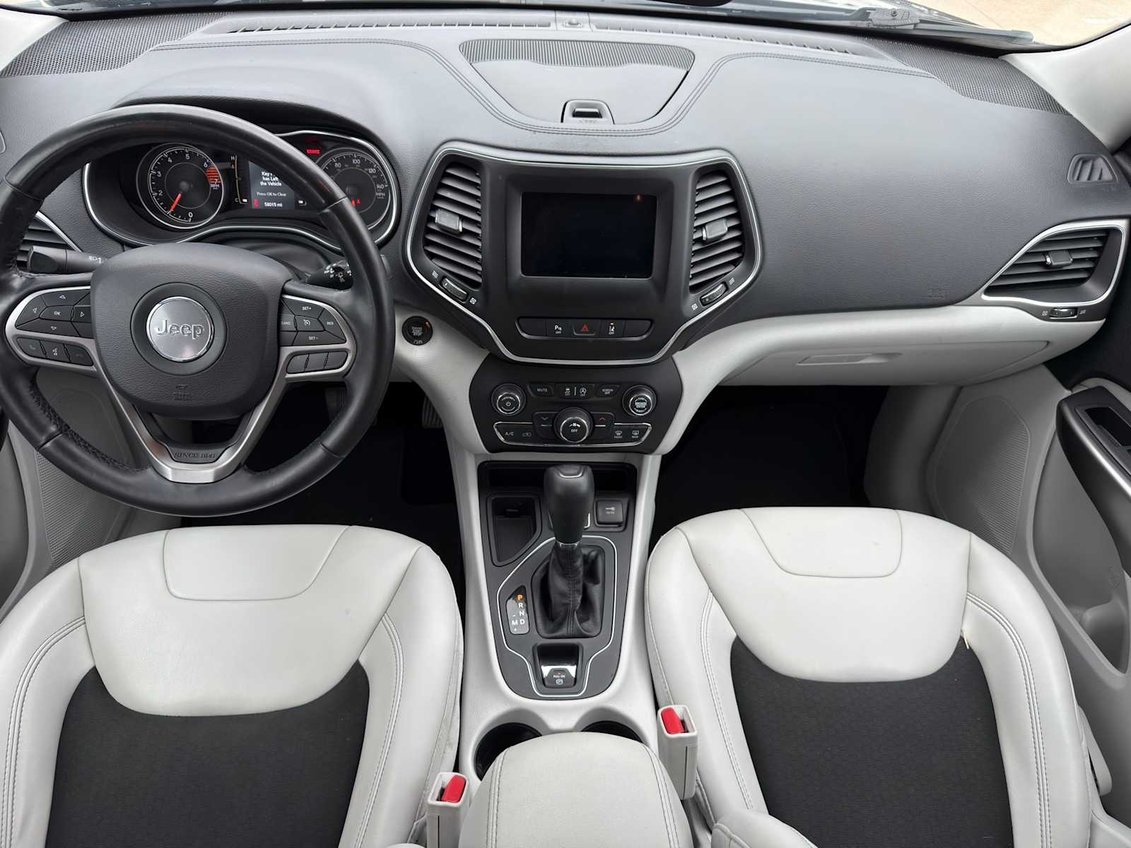 Thumbnail: 2021 Jeep Cherokee - 27