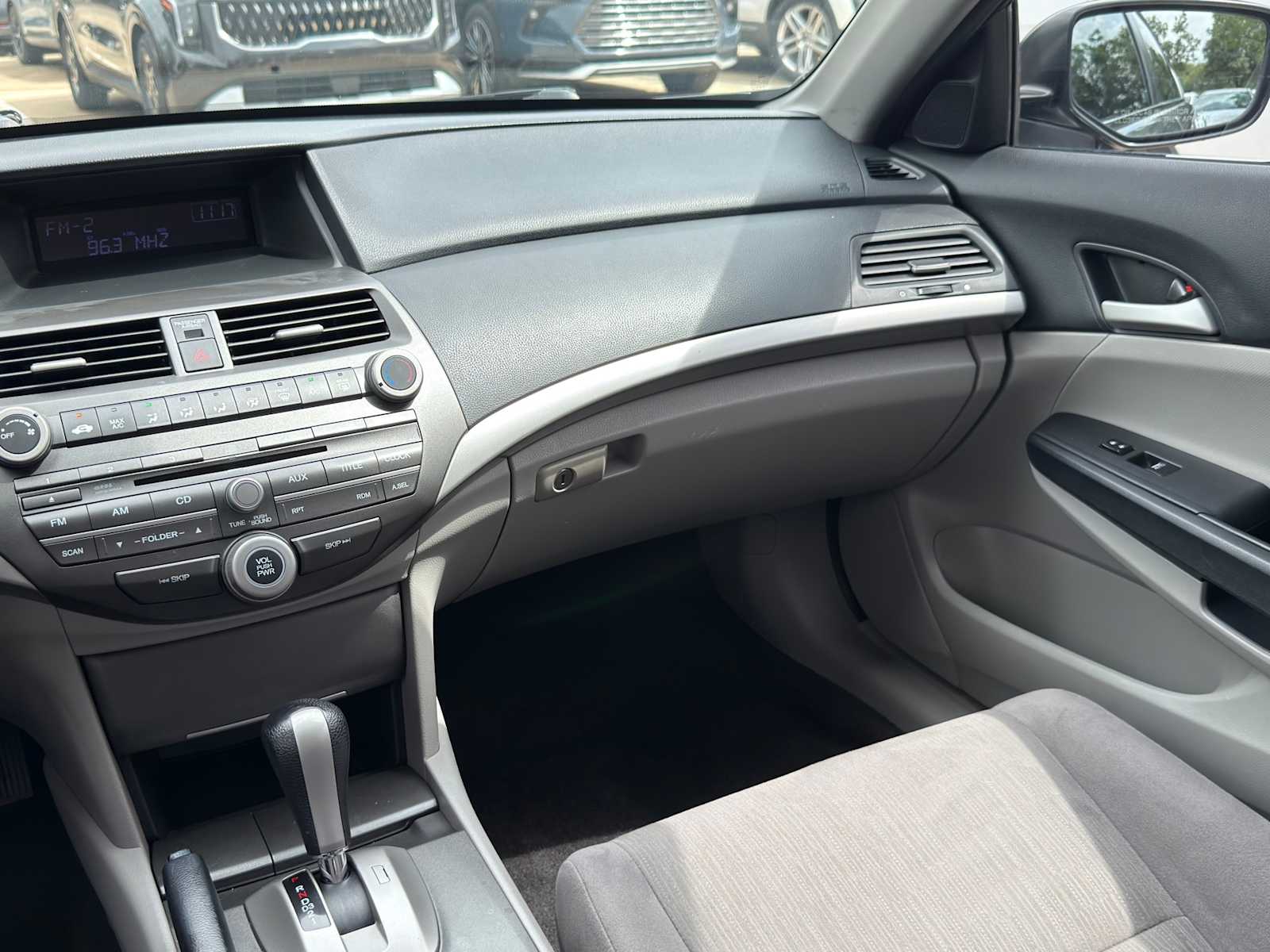 Thumbnail: 2011 Honda Accord - 24