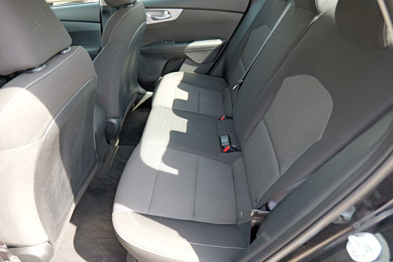 Thumbnail: 2024 Kia Forte - 24