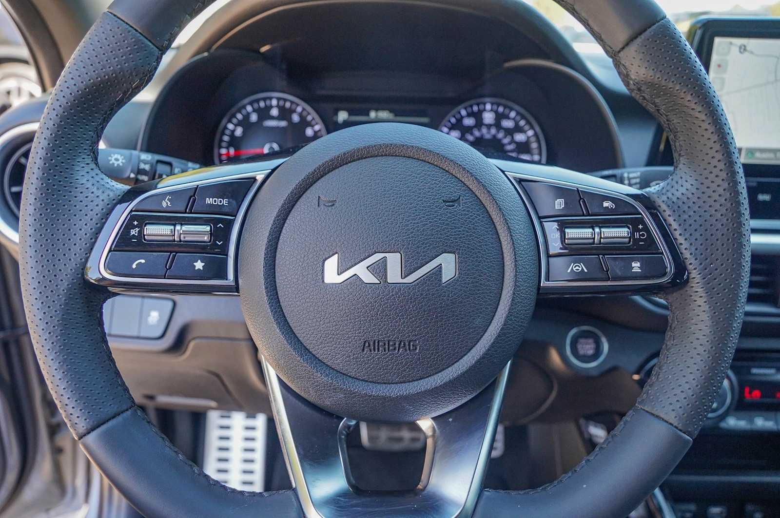 Thumbnail: 2023 Kia Forte - 13