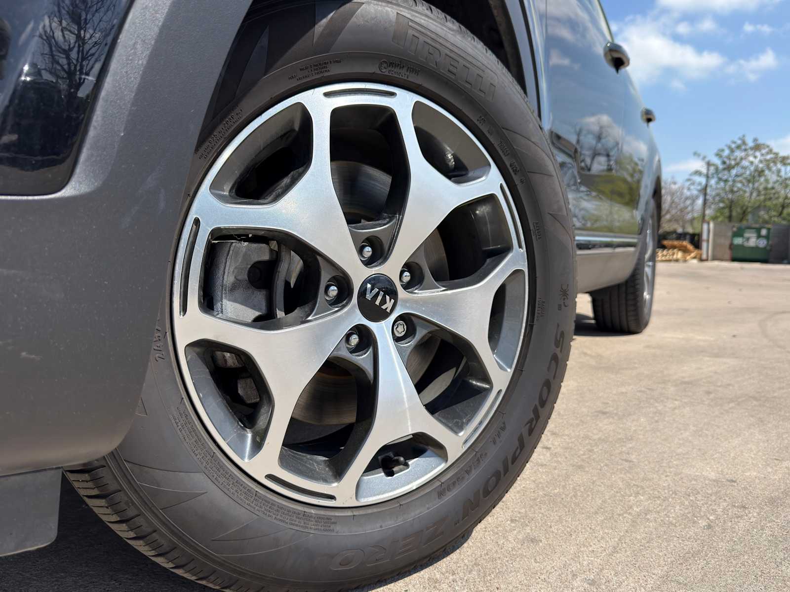 Thumbnail: 2020 Kia Telluride - 3