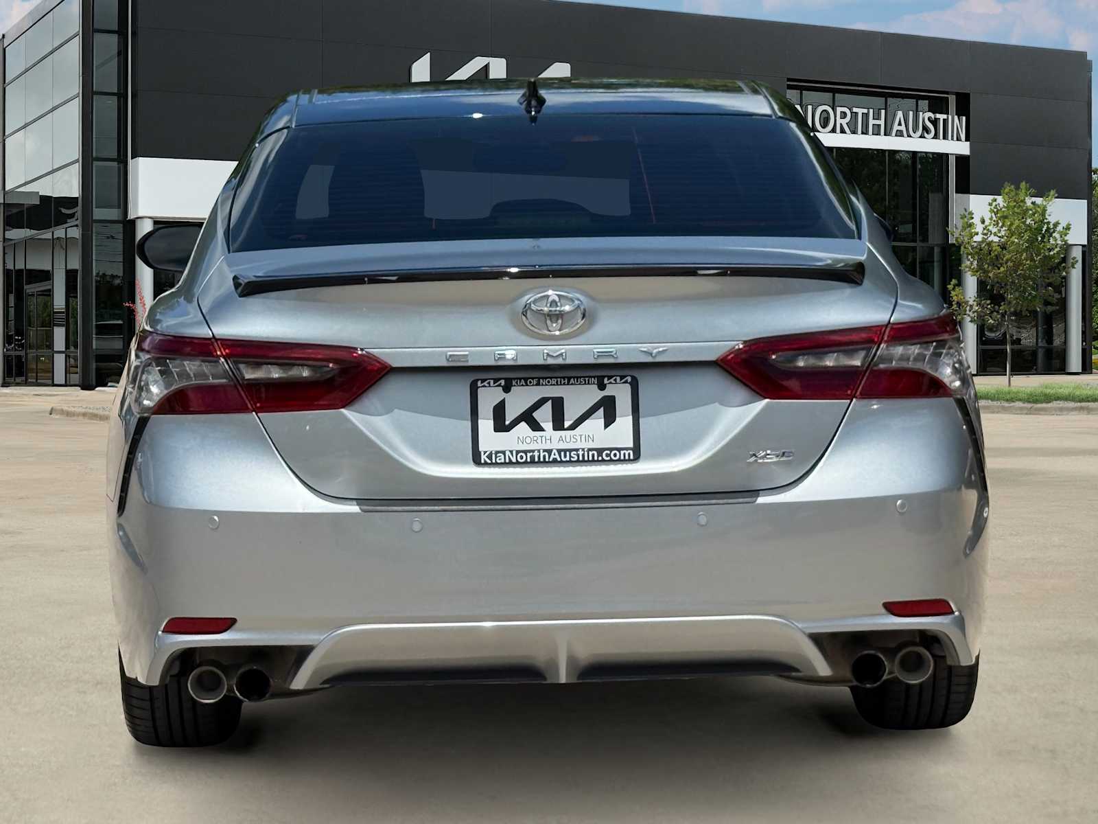 Thumbnail: 2023 Toyota Camry - 10