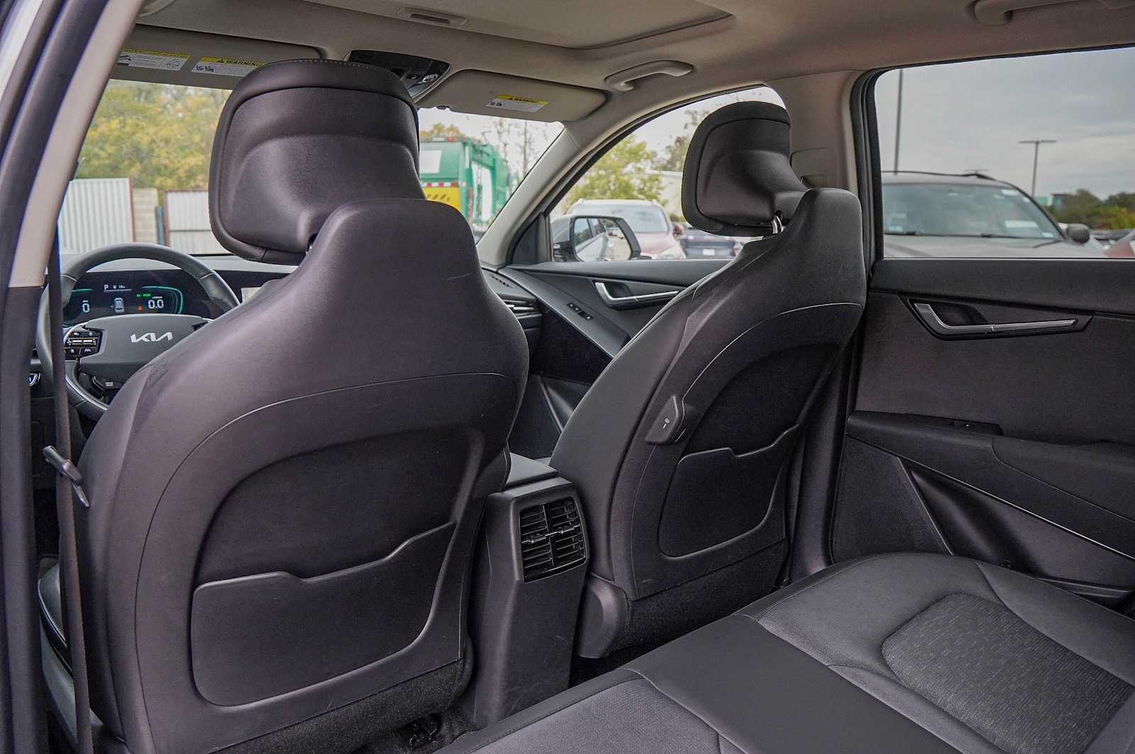 Thumbnail: 2024 Kia Niro - 30