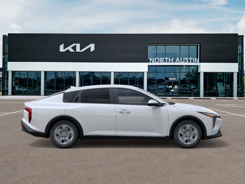 2025 Kia K4 LX 7