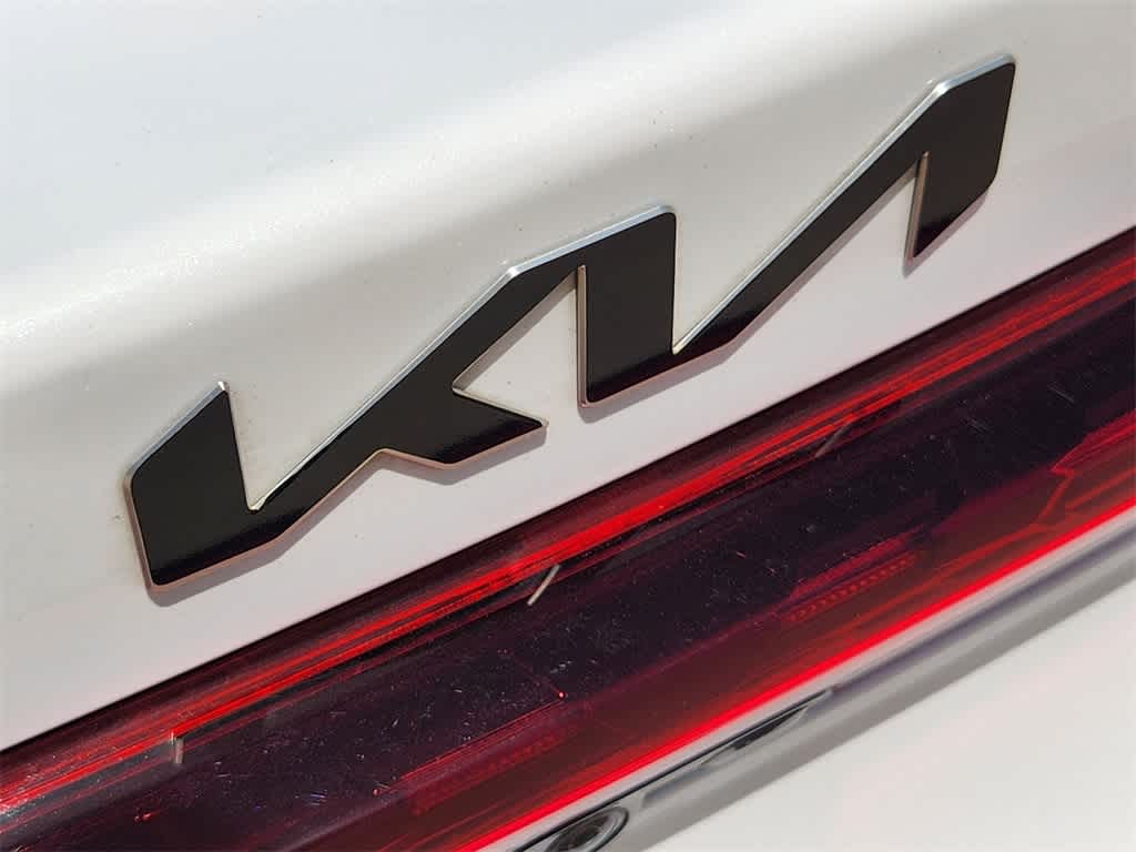 Thumbnail: 2022 Kia K5 - 11