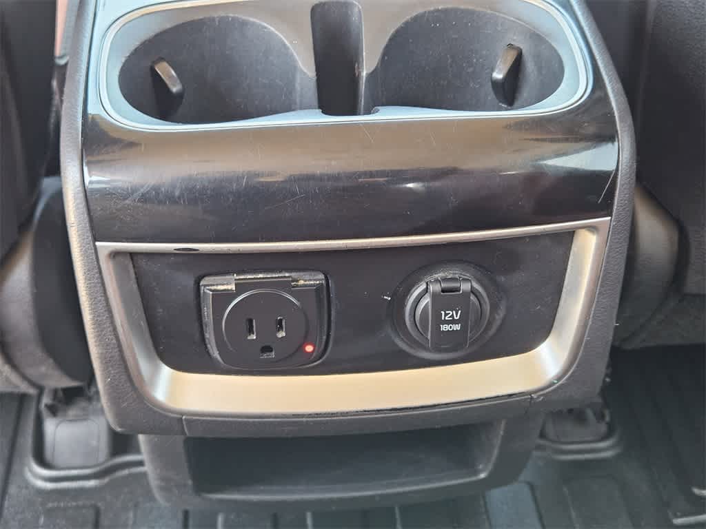 Thumbnail: 2022 Kia Carnival - 28