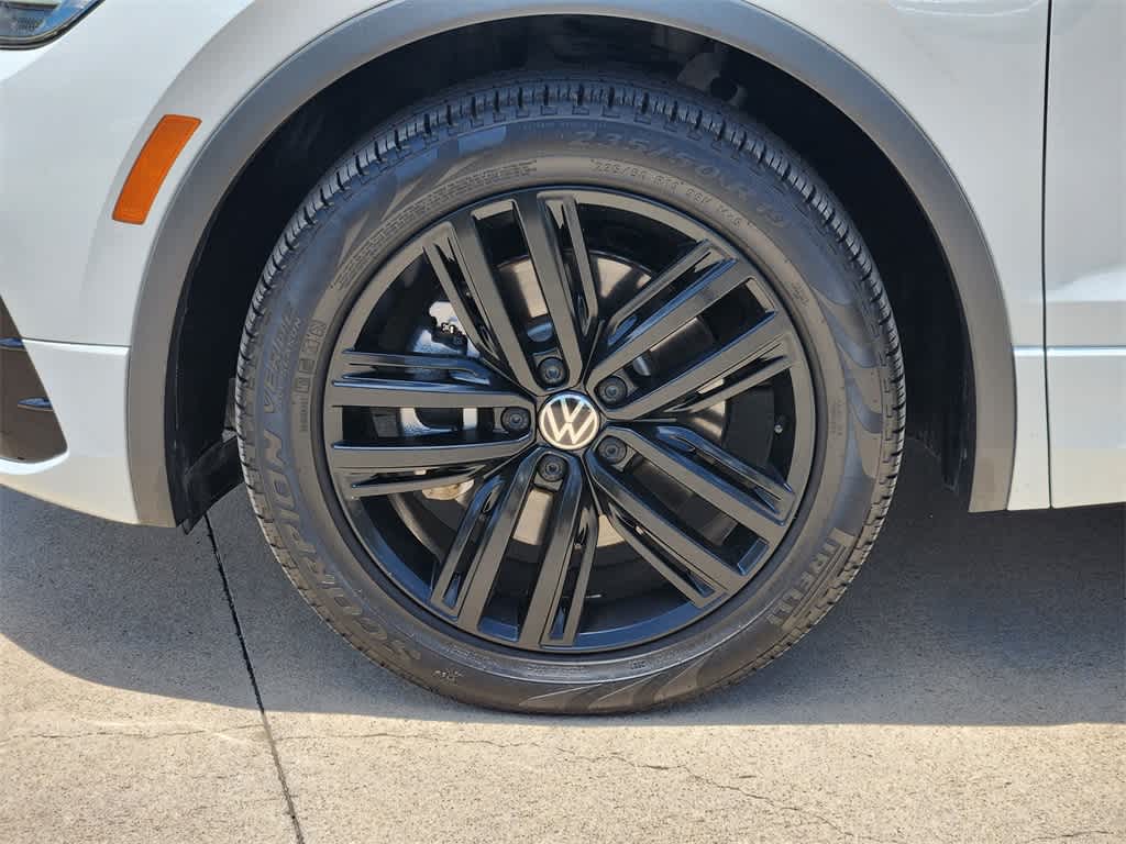 Thumbnail: 2022 Volkswagen Tiguan - 9