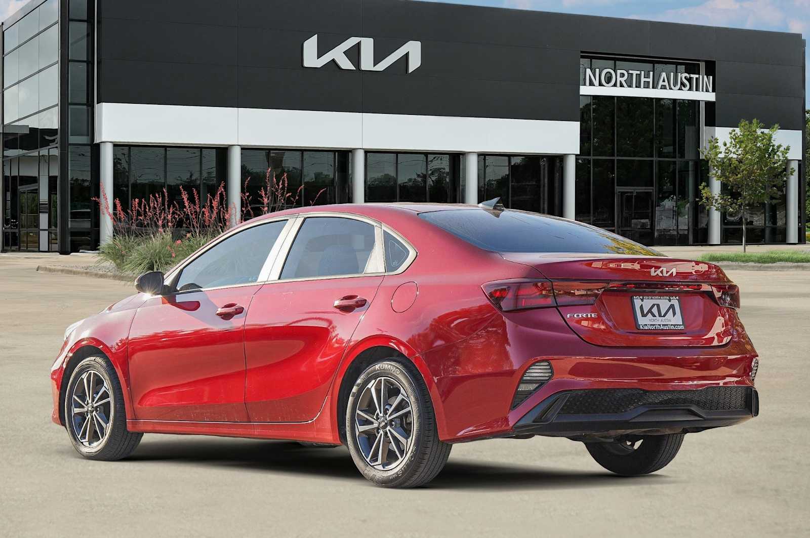 Thumbnail: 2022 Kia Forte - 5