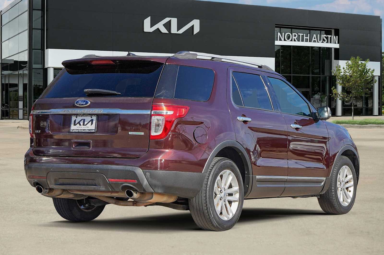 Thumbnail: 2012 Ford Explorer - 6