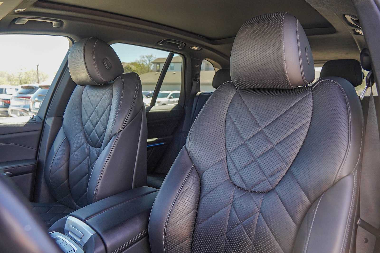 Thumbnail: 2023 BMW X5 - 12