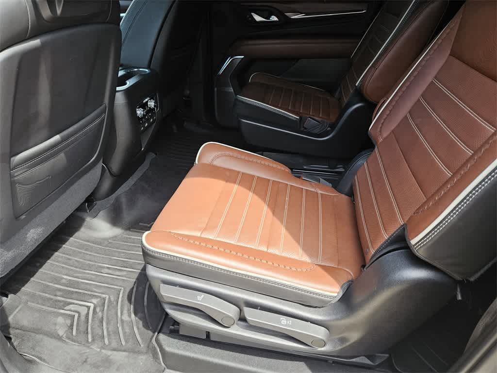 Thumbnail: 2023 GMC Yukon XL - 30