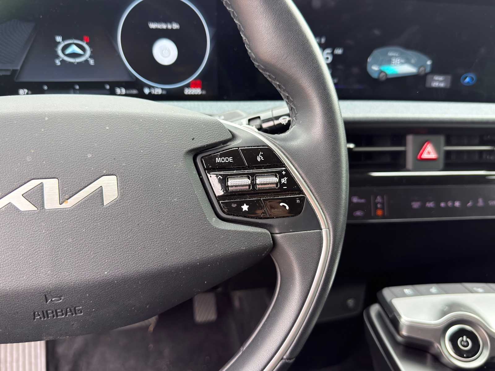 Thumbnail: 2023 Kia EV6 - 21