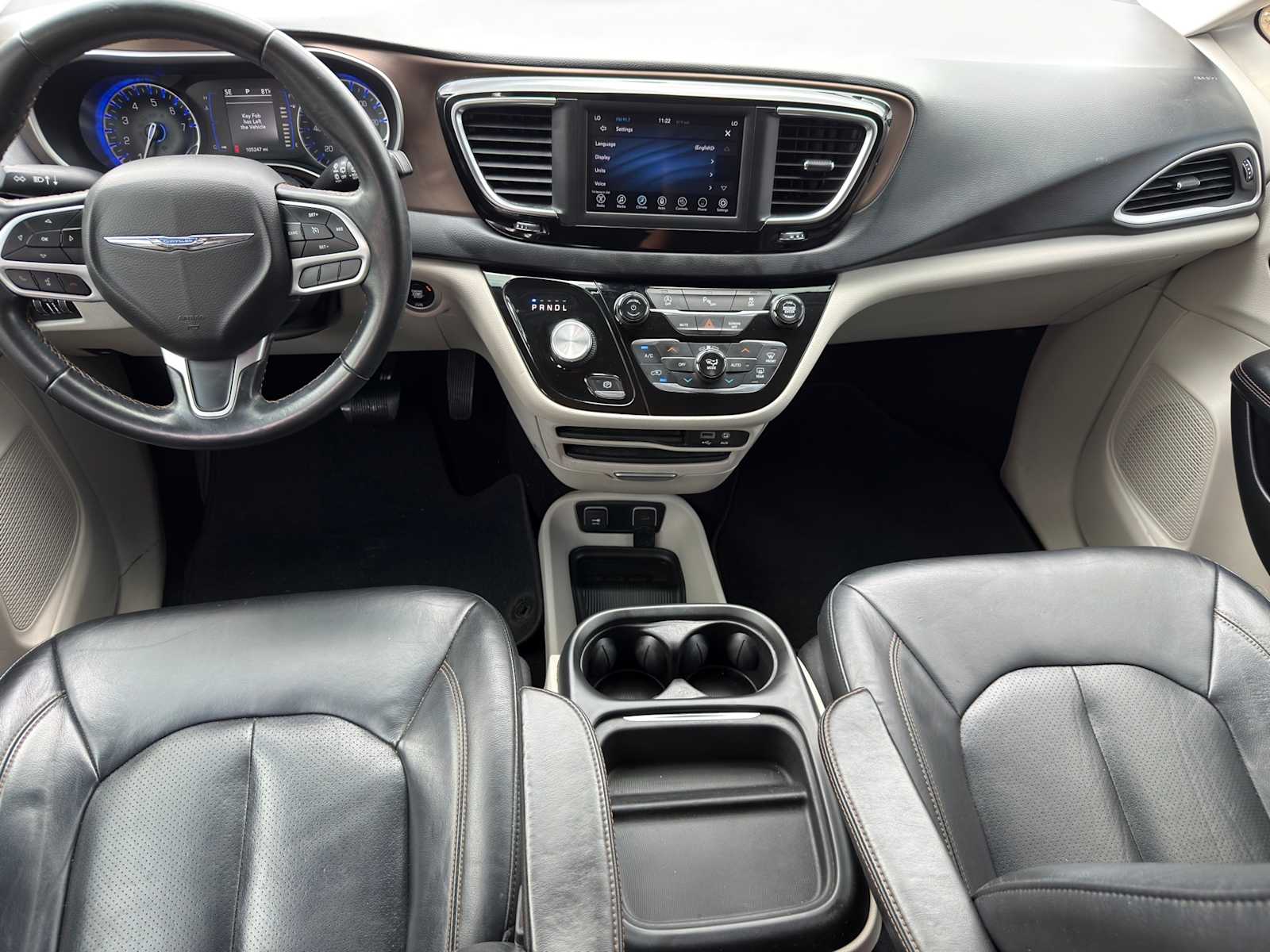 Thumbnail: 2018 Chrysler Pacifica - 23