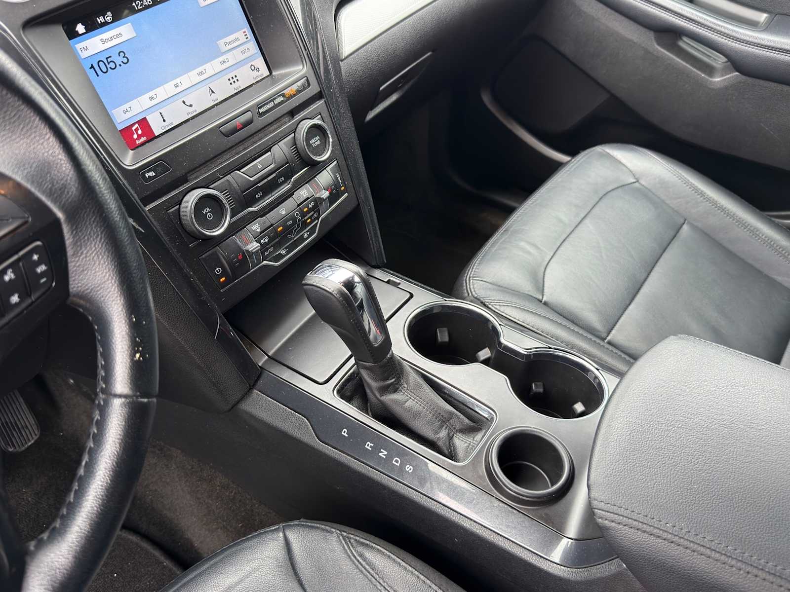 Thumbnail: 2017 Ford Explorer - 11