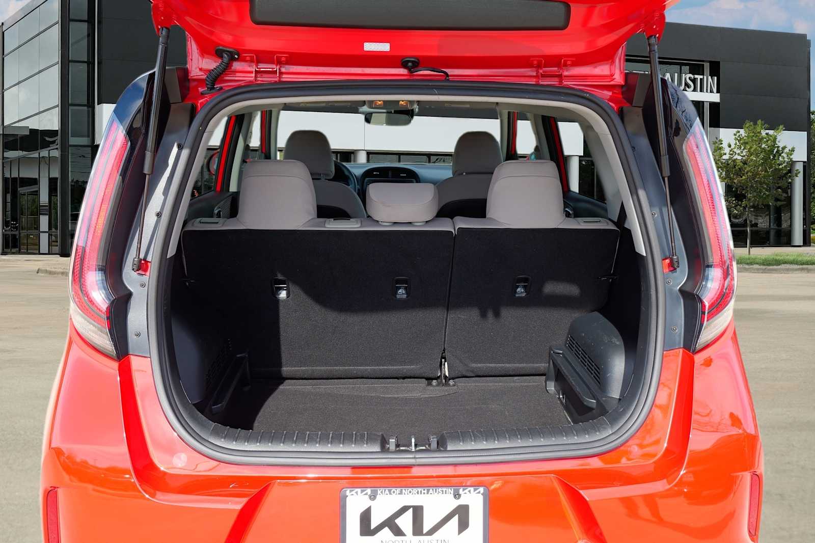 Thumbnail: 2025 Kia Soul - 32