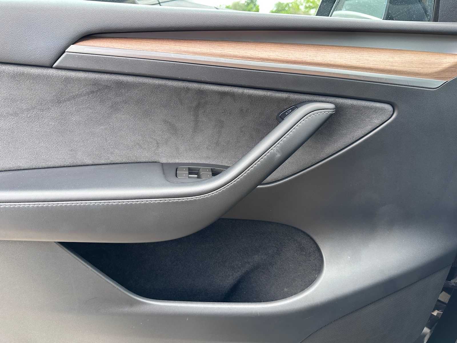 Thumbnail: 2023 Tesla Model Y - 12