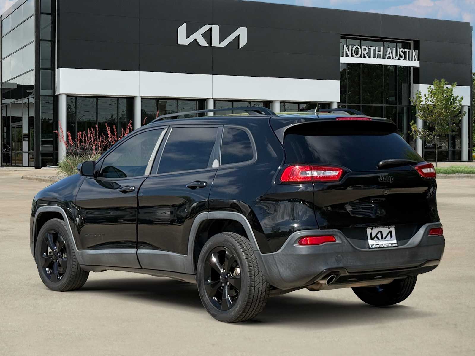 Thumbnail: 2018 Jeep Cherokee - 7