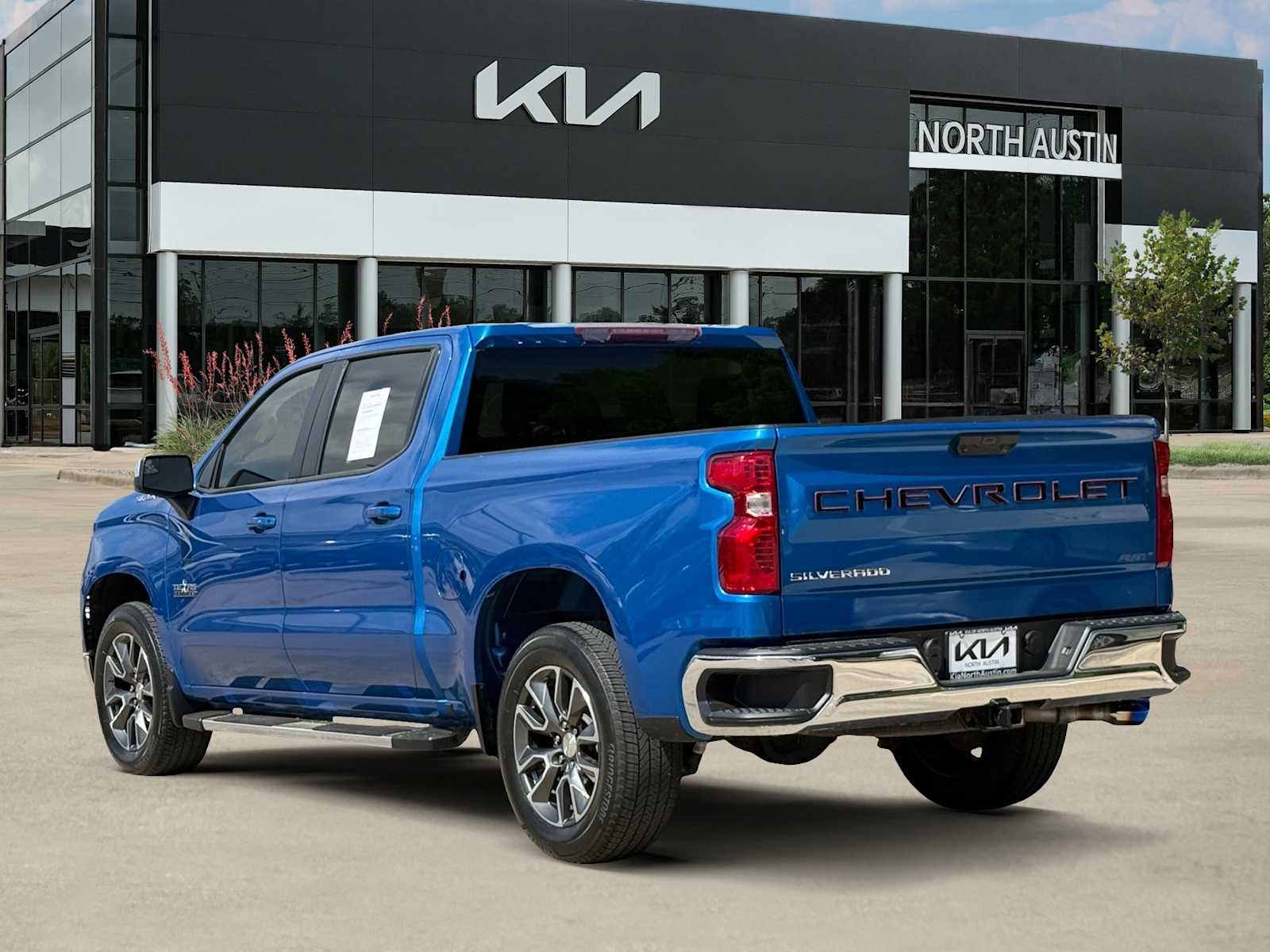 Thumbnail: 2022 Chevrolet Silverado 1500 - 6