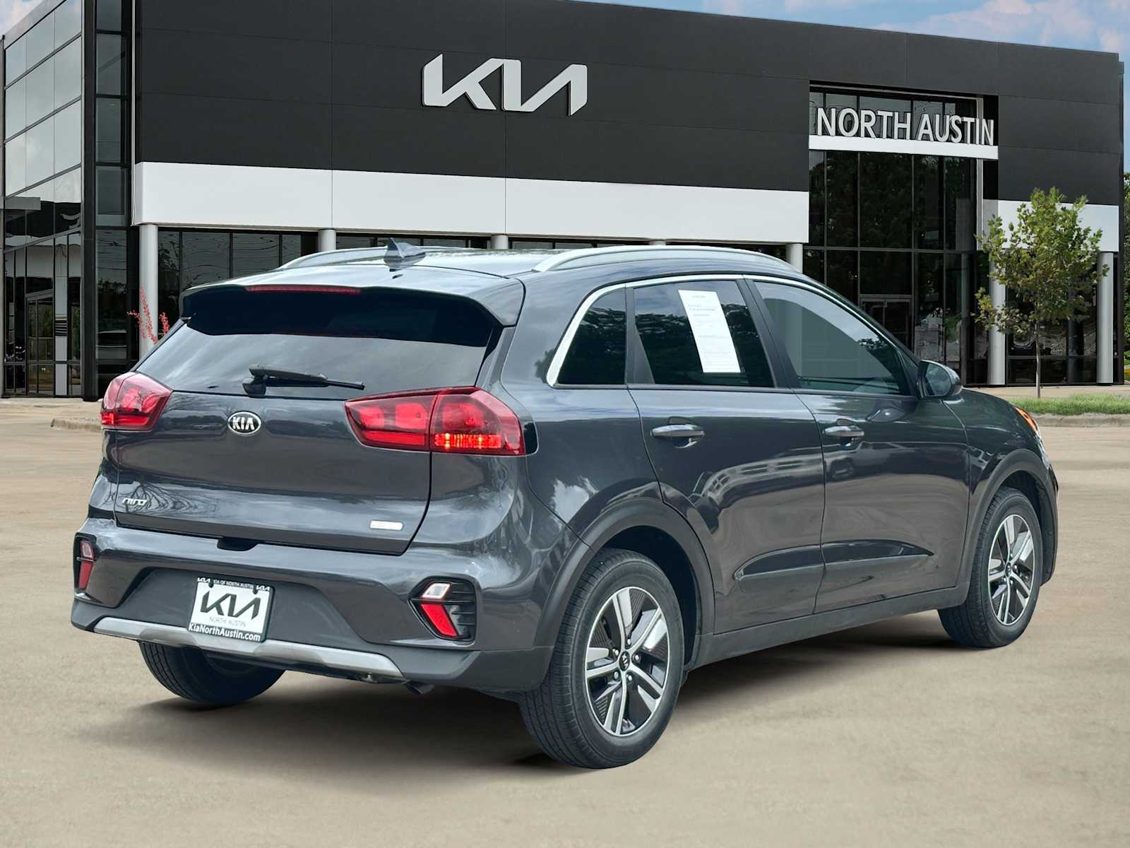 Thumbnail: 2020 Kia Niro - 5