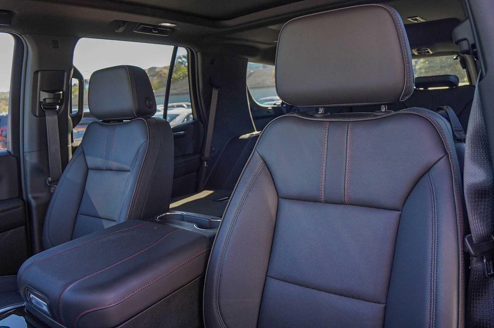 Thumbnail: 2025 Chevrolet Tahoe - 11