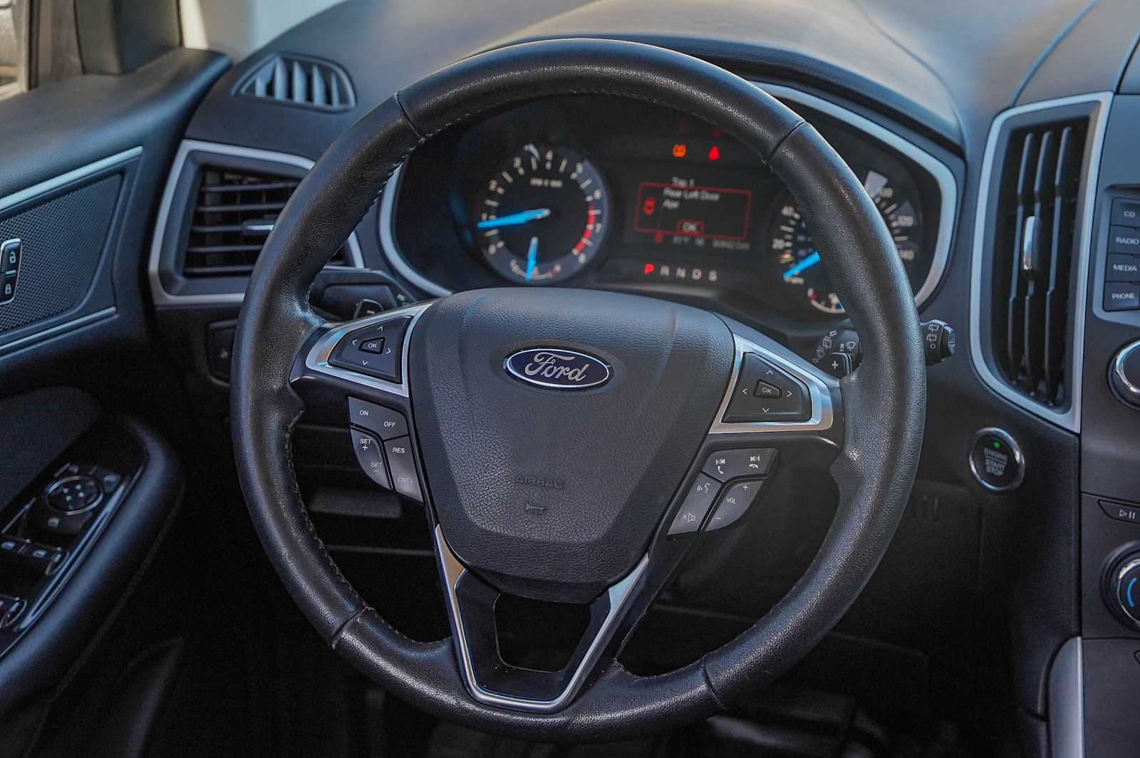 Thumbnail: 2017 Ford Edge - 26