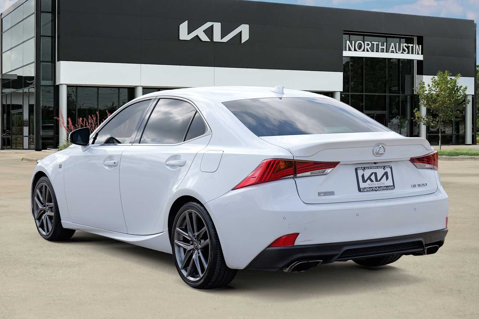 Thumbnail: 2020 Lexus IS - 5