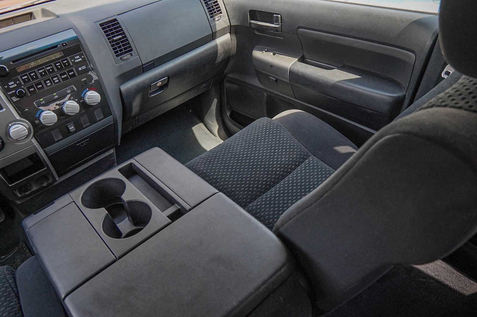 Thumbnail: 2011 Toyota Tundra - 23
