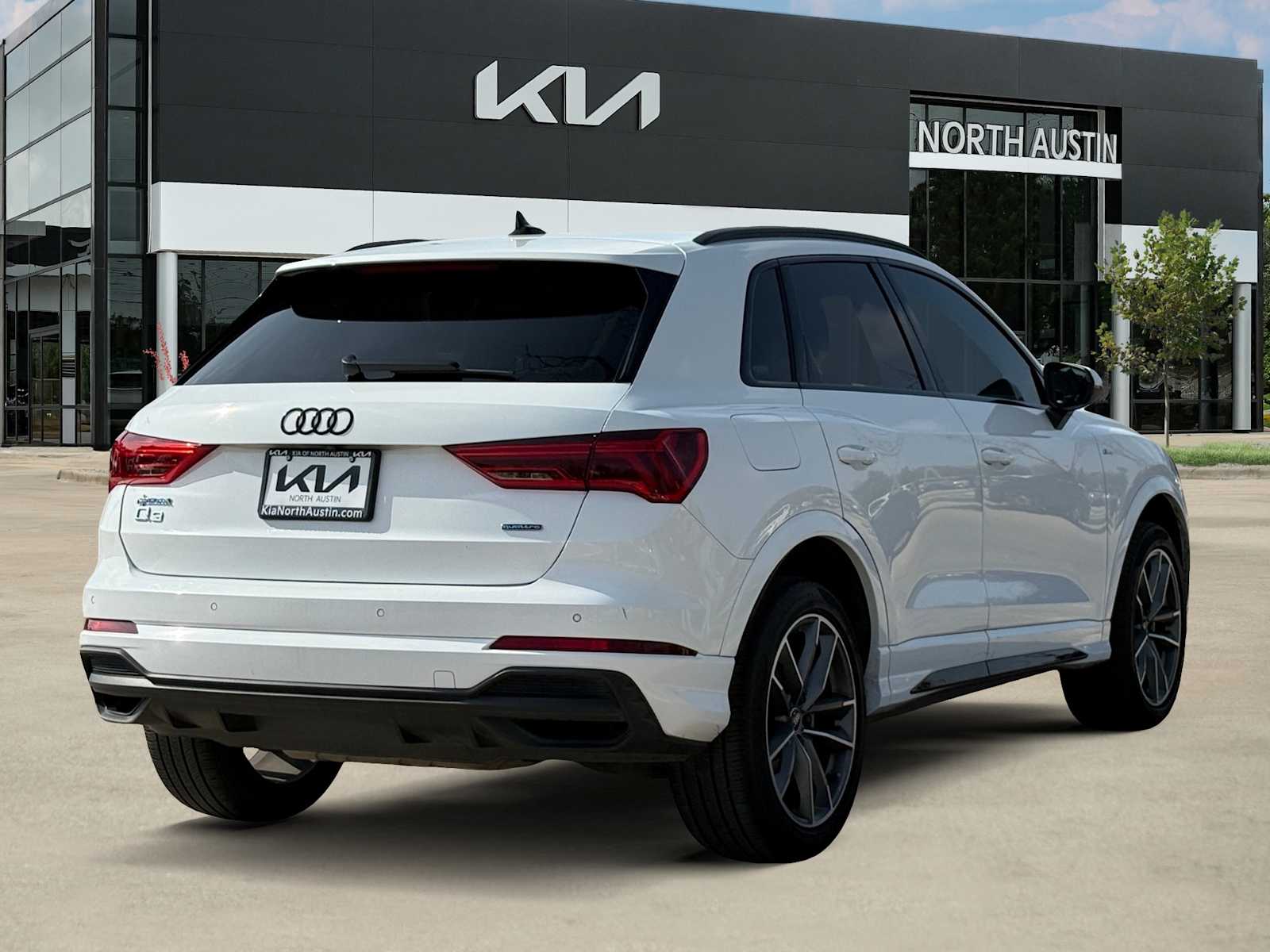 Thumbnail: 2022 Audi Q3 - 9