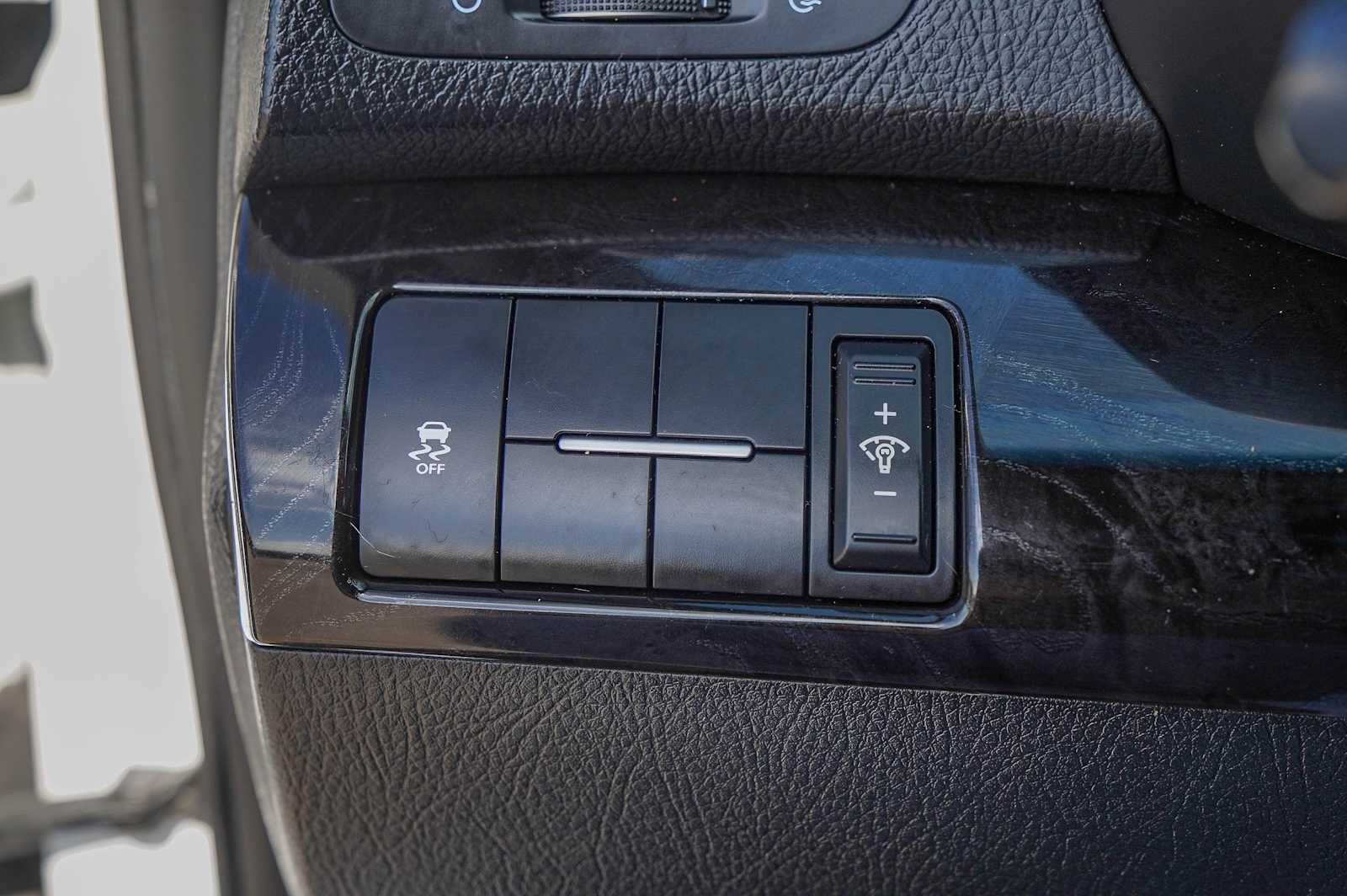 Thumbnail: 2014 Kia Sorento - 20