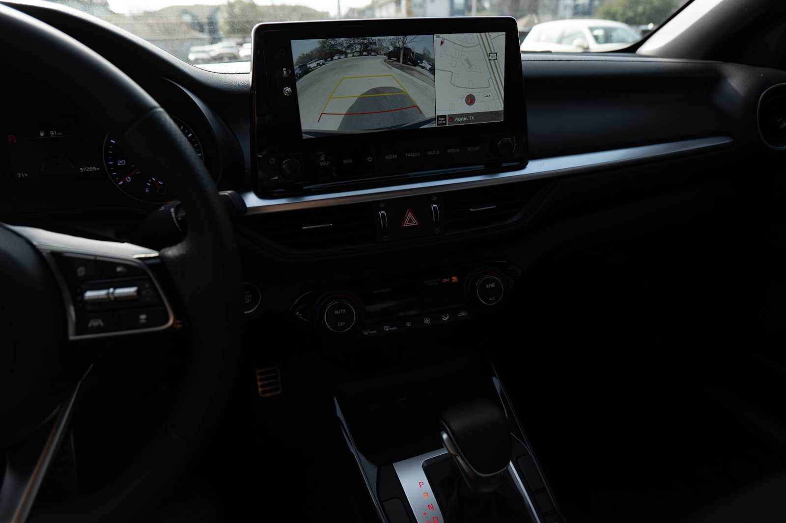 Thumbnail: 2024 Kia Forte - 16