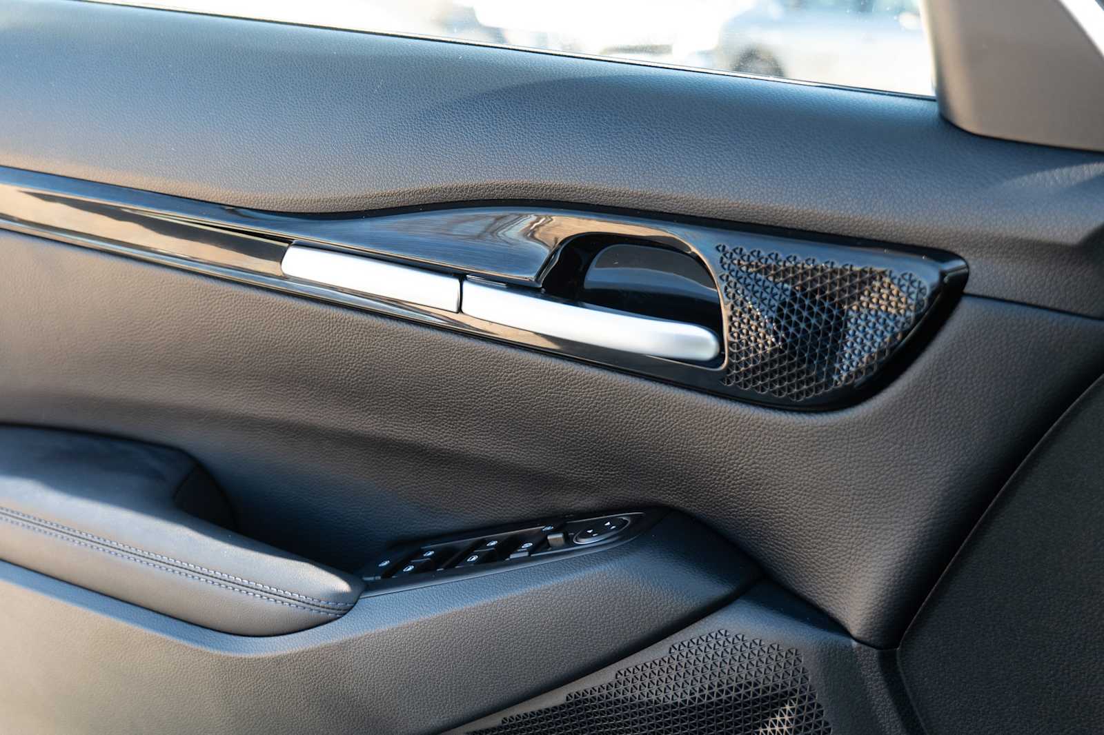 Thumbnail: 2023 Kia Seltos - 20