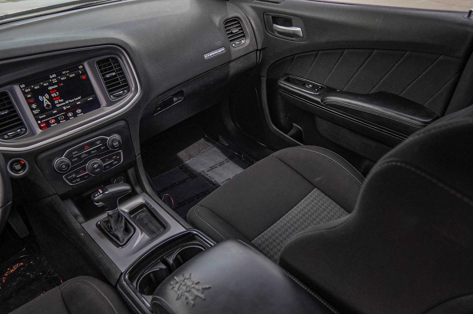 Thumbnail: 2021 Dodge Charger - 28