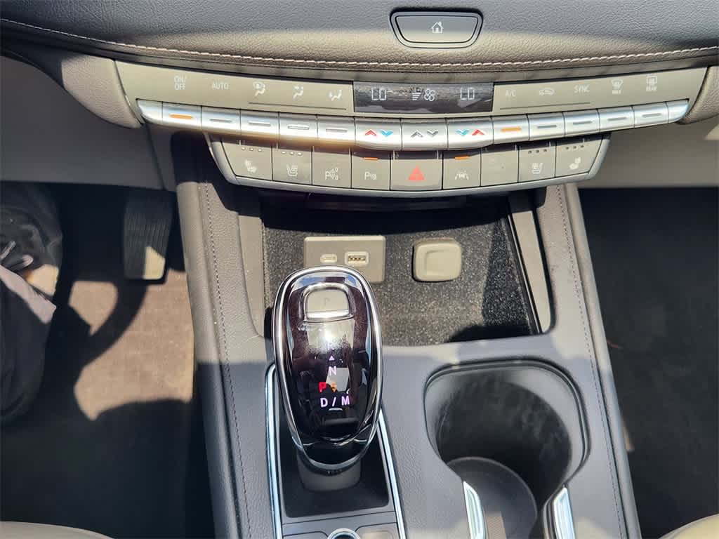 Thumbnail: 2023 Cadillac XT4 - 19