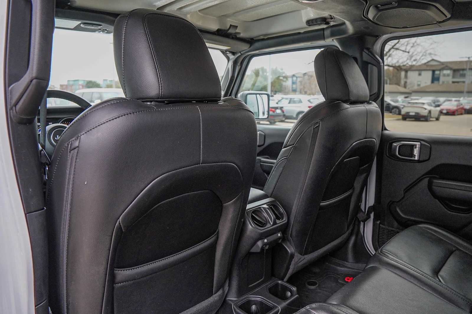 Thumbnail: 2022 Jeep Gladiator - 26