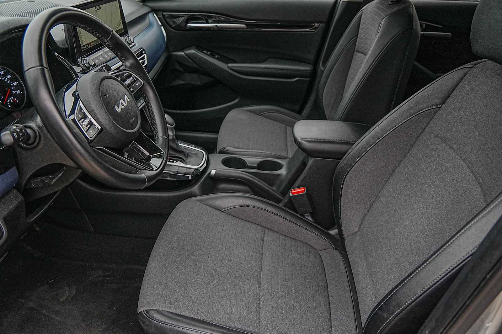 Thumbnail: 2023 Kia Seltos - 10