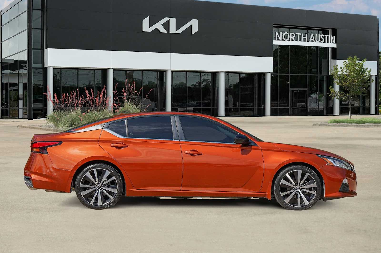 Thumbnail: 2020 Nissan Altima - 7