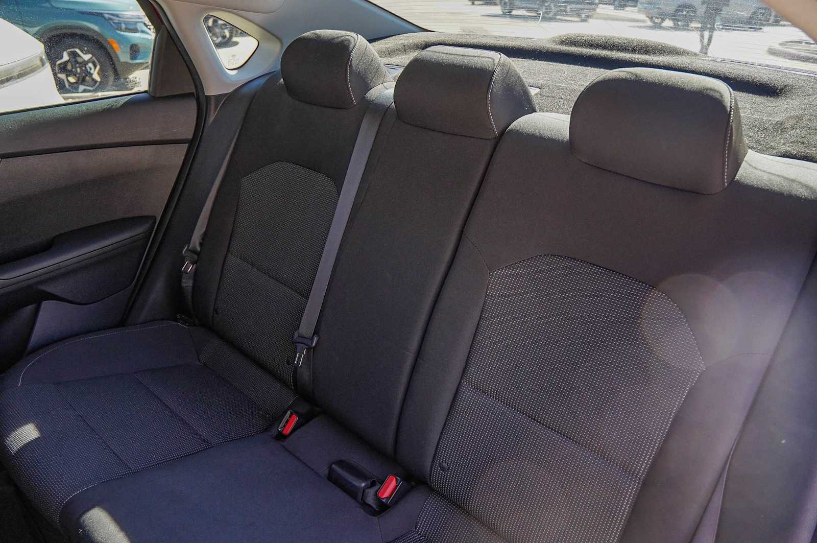 Thumbnail: 2019 Kia Forte - 28