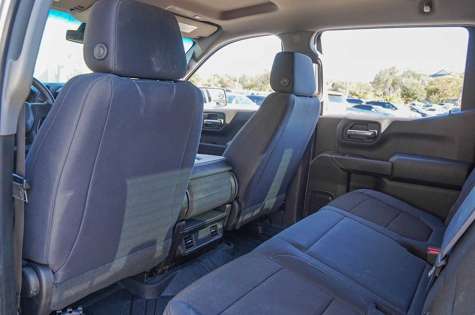 Thumbnail: 2019 Chevrolet Silverado 1500 - 26