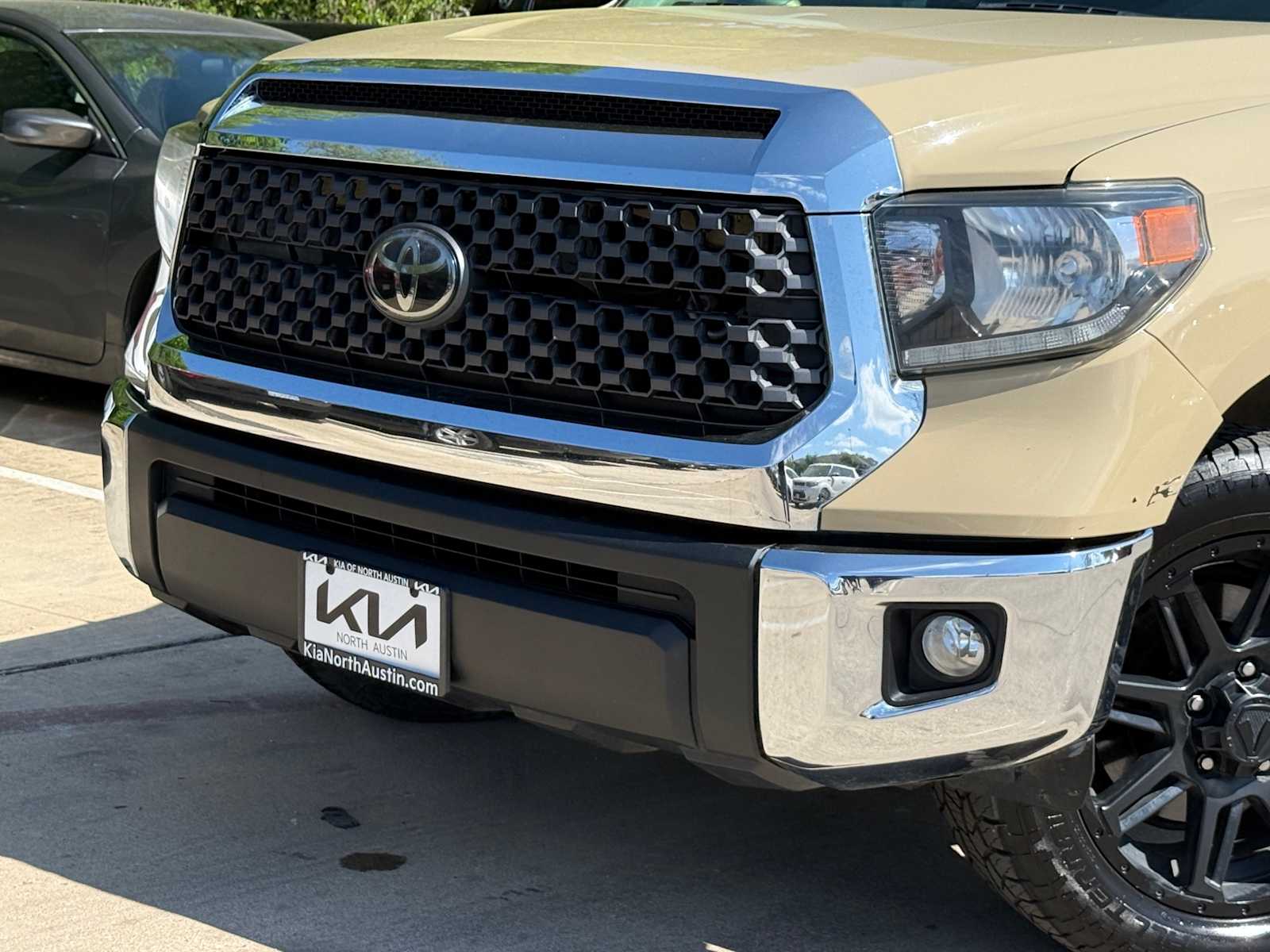 Thumbnail: 2019 Toyota Tundra - 3