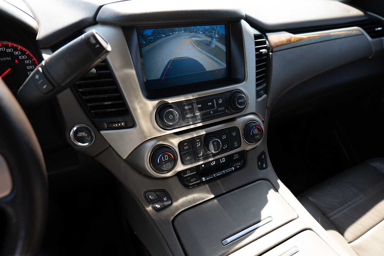 Thumbnail: 2015 GMC Yukon - 16