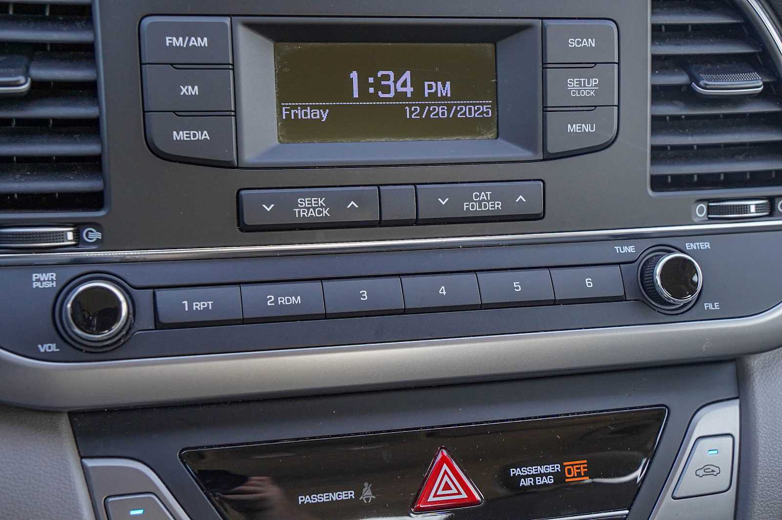 Thumbnail: 2017 Hyundai Elantra - 18