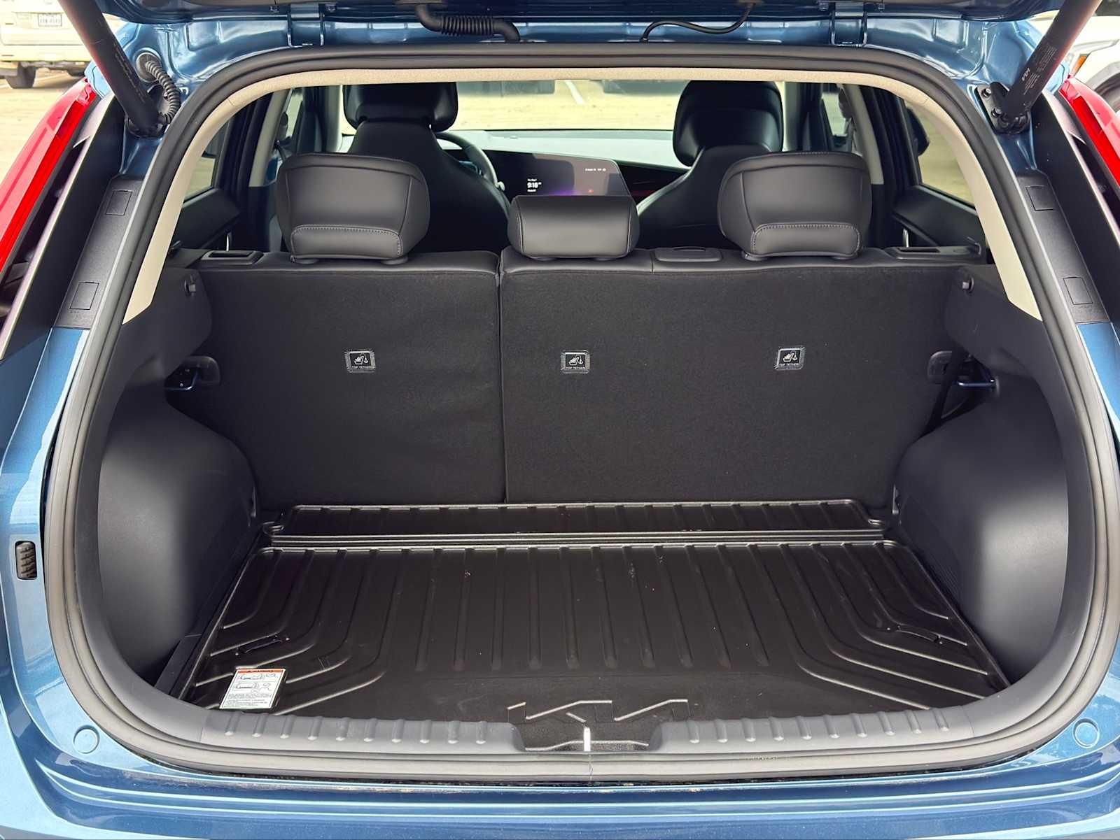 Thumbnail: 2026 Kia Niro - 9
