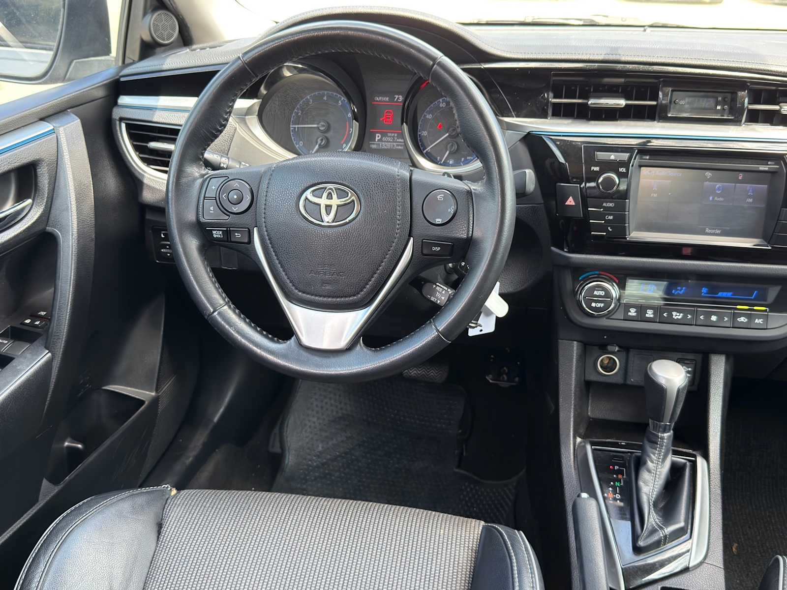 Thumbnail: 2014 Toyota Corolla - 18