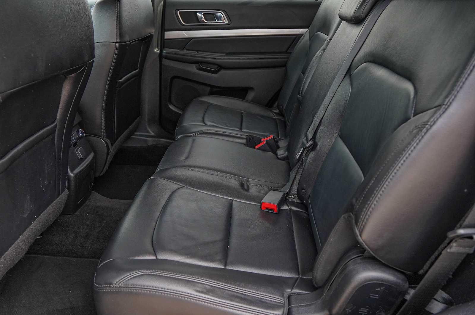 Thumbnail: 2017 Ford Explorer - 22