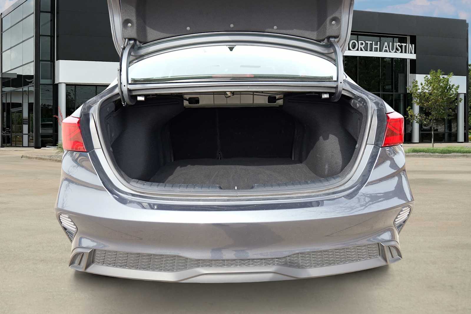 Thumbnail: 2024 Kia Forte - 29